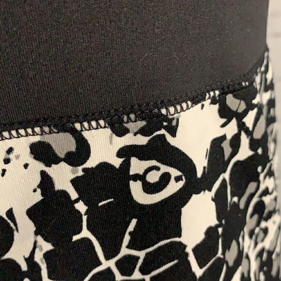 Soybu Black White Racerback Athletic Tank Top - S - Picture 4 of 5